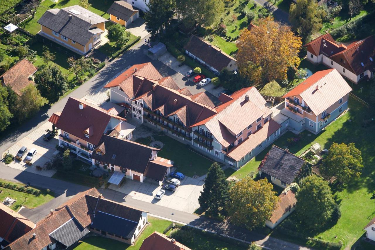 Hotel Altneudoerflerhof Bad Radkersburg Buitenkant foto