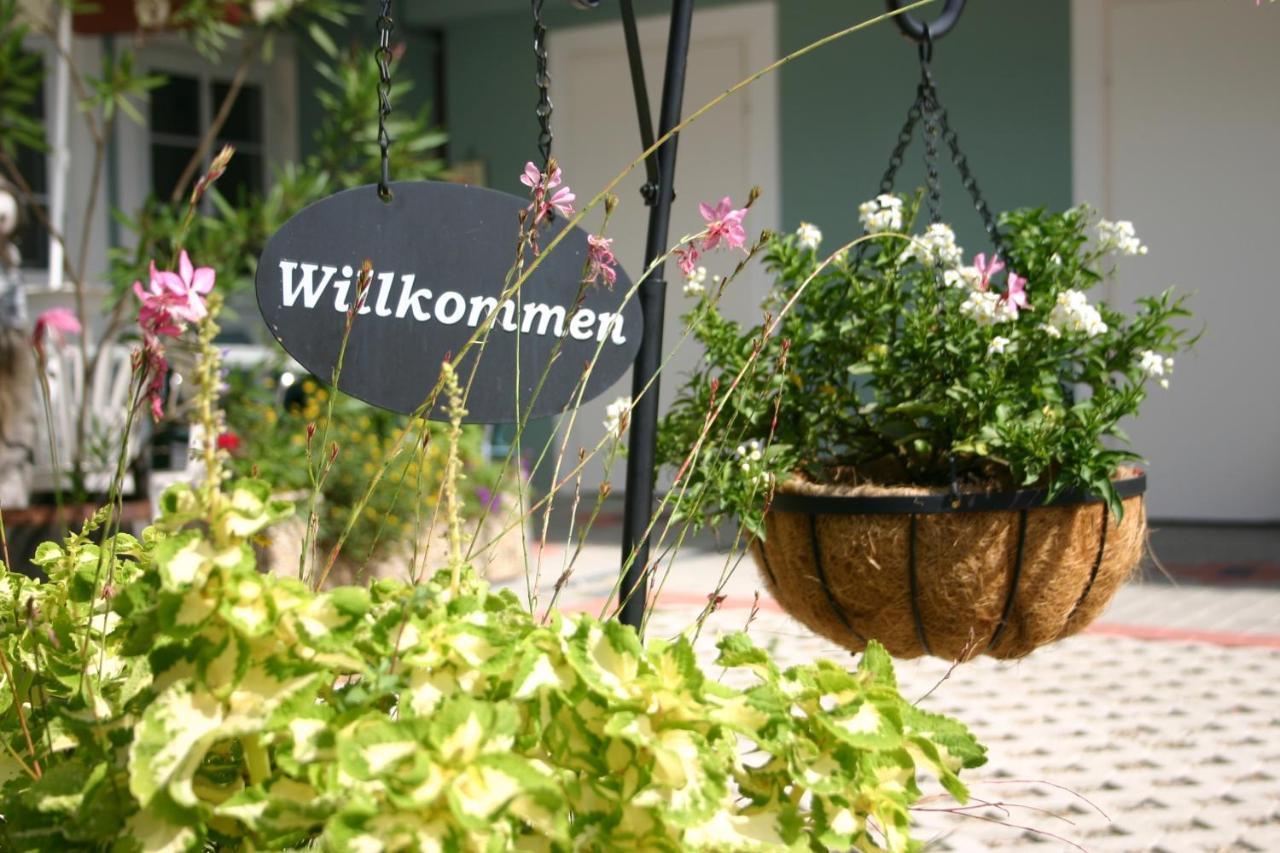 Hotel Altneudoerflerhof Bad Radkersburg Buitenkant foto