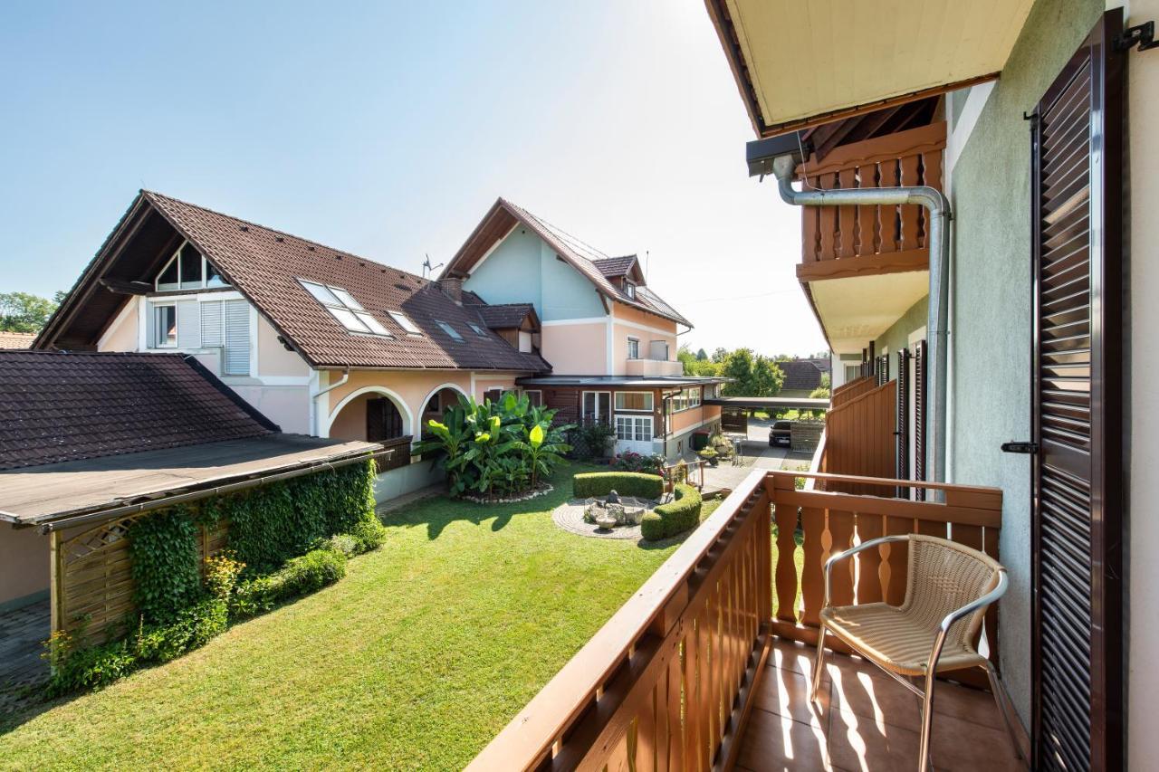 Hotel Altneudoerflerhof Bad Radkersburg Buitenkant foto