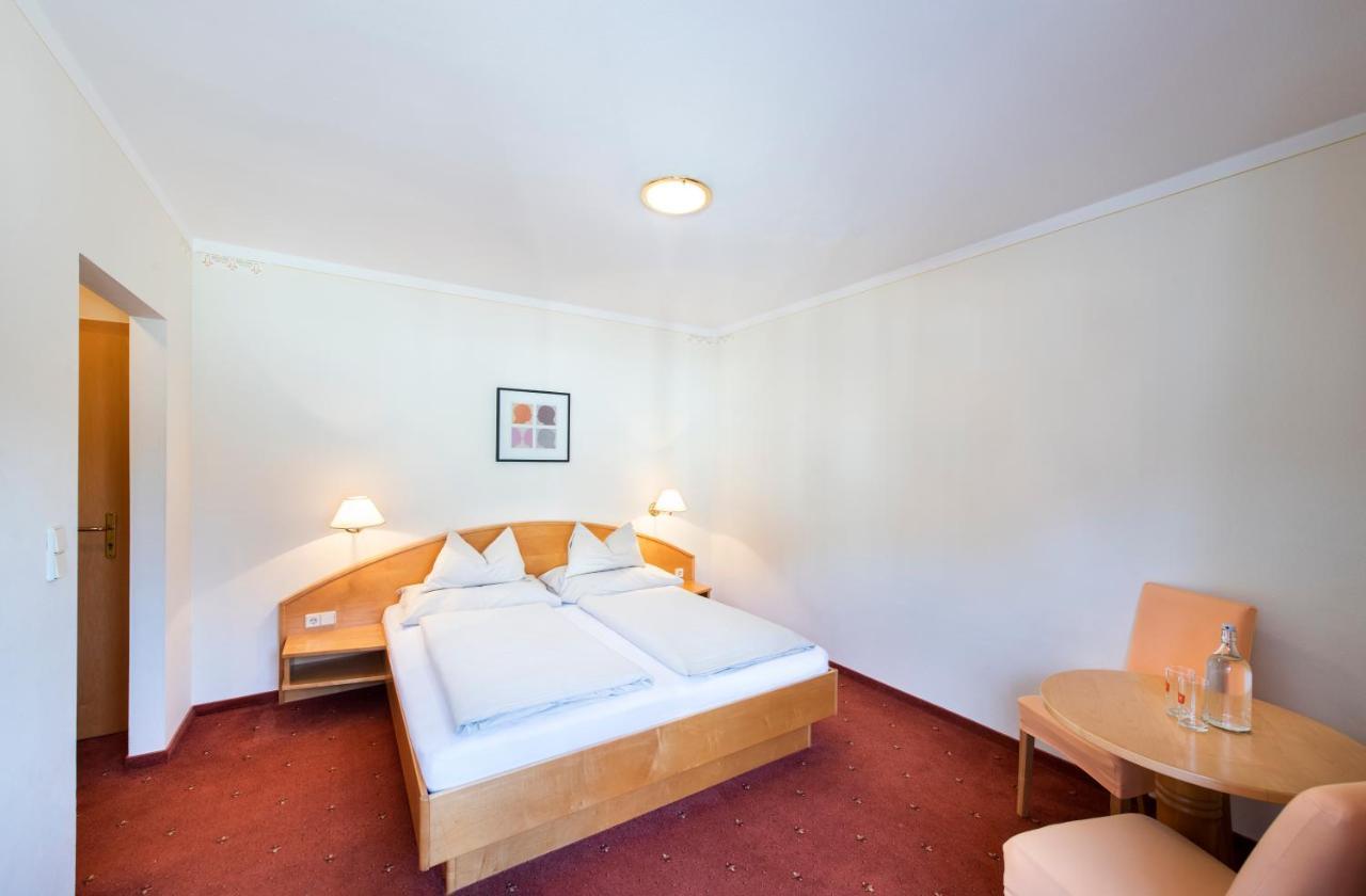 Hotel Altneudoerflerhof Bad Radkersburg Buitenkant foto