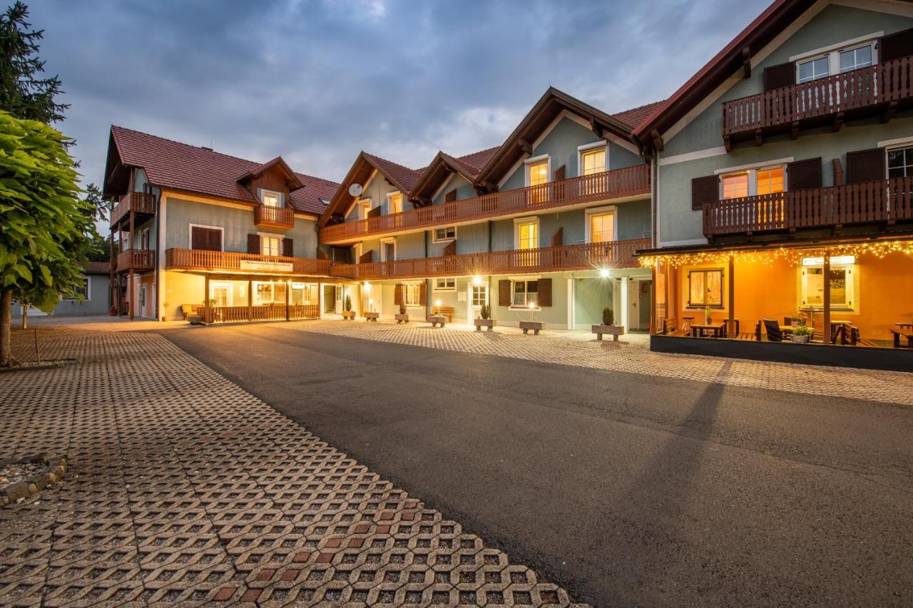 Hotel Altneudoerflerhof Bad Radkersburg Buitenkant foto