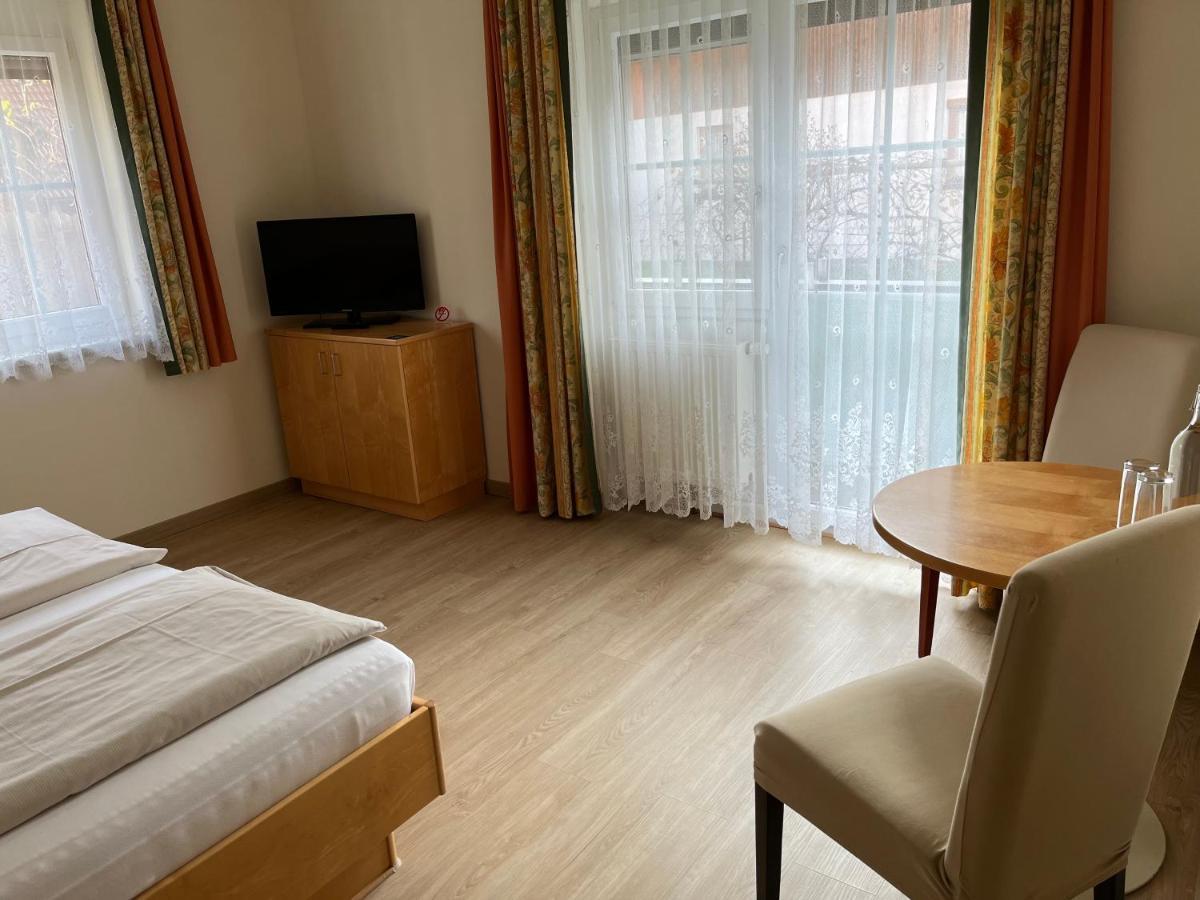 Hotel Altneudoerflerhof Bad Radkersburg Buitenkant foto