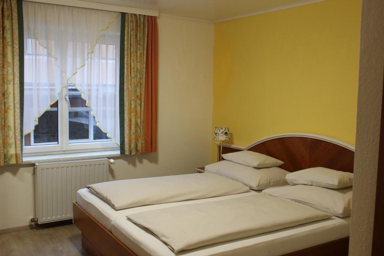 Hotel Altneudoerflerhof Bad Radkersburg Buitenkant foto