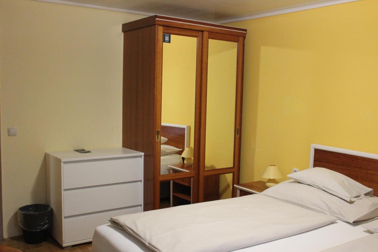 Hotel Altneudoerflerhof Bad Radkersburg Buitenkant foto