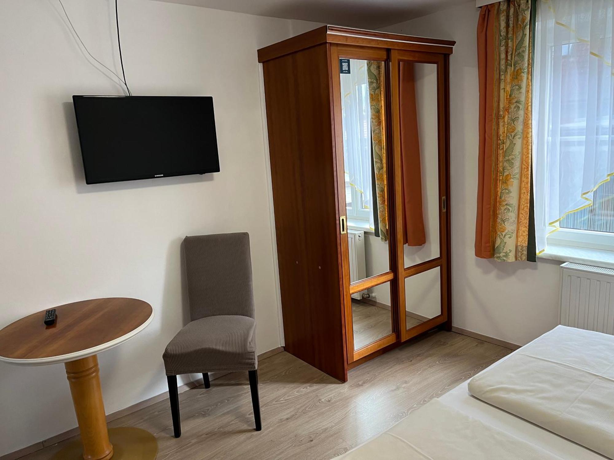 Hotel Altneudoerflerhof Bad Radkersburg Buitenkant foto