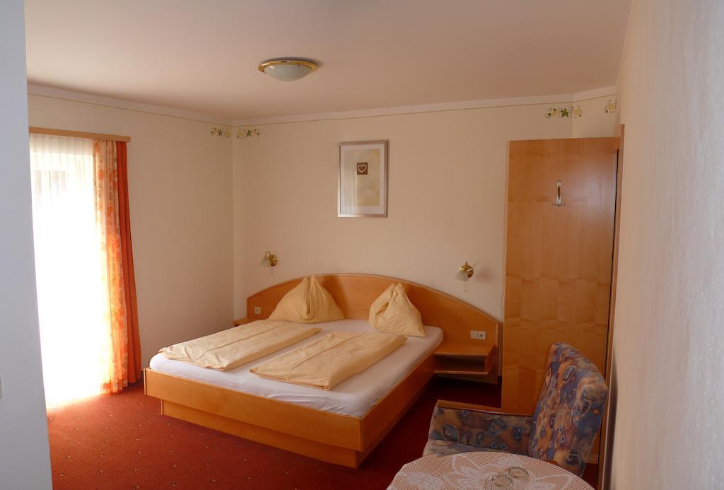 Hotel Altneudoerflerhof Bad Radkersburg Kamer foto